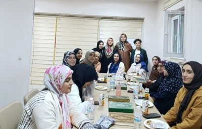 Kız yurdunda g&uuml;zel ahlak anlatıldı