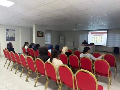 Kız yurdunda şiddete karşı eğitim verildi