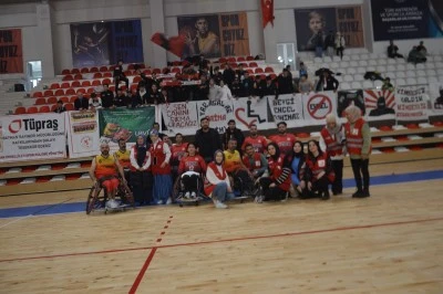 Kızılay, Engelli Basket&ccedil;ilere moral verdi