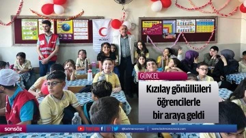 Kızılay g&ouml;n&uuml;ll&uuml;leri &ouml;ğrencilerle bir araya geldi