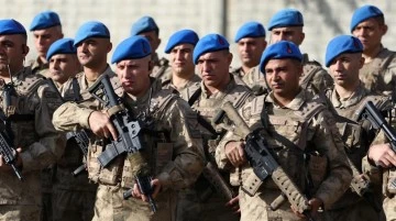 Komandolar t&ouml;renle Gabar'a uğurlandı