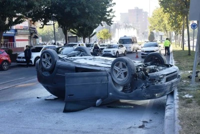 Kontrolden &ccedil;ıkan ara&ccedil; takla attı