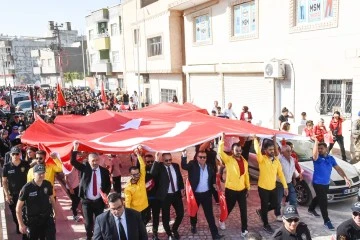 Kortej y&uuml;r&uuml;y&uuml;ş&uuml; yapıldı
