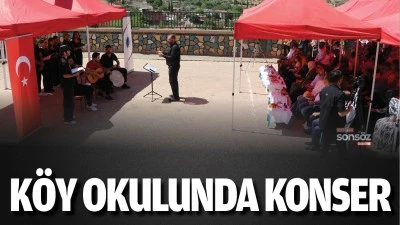 K&ouml;y okulunda konser 