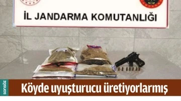 K&Ouml;YDE UYUŞTURUCU &Uuml;RETİYORLARMIŞ