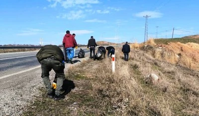Kozluk&rsquo;ta 20 ton &ccedil;&ouml;p toplandı