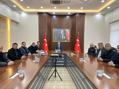 Kozluk&rsquo;ta muhtarlarla toplantı&hellip;