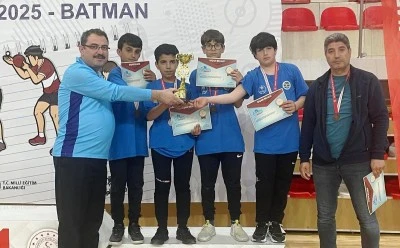 K&uuml;&ccedil;&uuml;k şampiyonlar belli