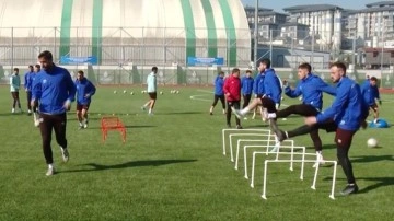 K&uuml;&ccedil;&uuml;k&ccedil;ekmece Sinopspor Hedef B&uuml;y&uuml;t&uuml;yor