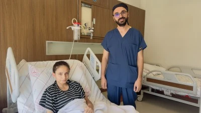 kulak zarı &ccedil;&ouml;kmesi teşhisi konulan hasta ameliyatla sağlığına kavuştu