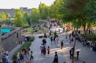 K&uuml;lt&uuml;r Yolu Festivali &ccedil;eşitli etkinliklerle son g&uuml;n&uuml;nde devam ediyor