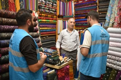 K&uuml;resel Sumud Filosu'na mavi kurdeleli destek