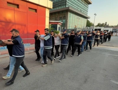 Kurşunlama olaylarına karışan 15 ş&uuml;pheli adliyede