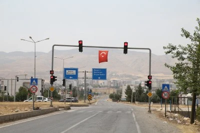 Kurtalan il&ccedil;esinde kavurucu sıcaklar hayatı olumsuz etkiliyor