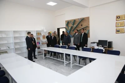 K&uuml;t&uuml;phanenin a&ccedil;ılışı yapıldı