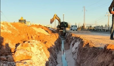 Mahallede y&uuml;r&uuml;t&uuml;len atık su hattı &ccedil;alışmaları tamamlandı