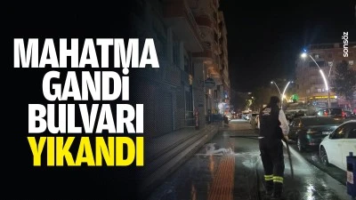 Mahatma Gandi Bulvarı yıkandı