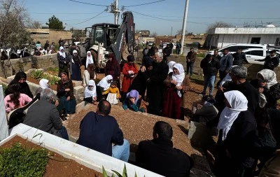 Mardin'de arazide &ouml;l&uuml; bulunan 80 yaşındaki kadının cenazesi defnedildi