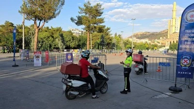 Mardin'de motosiklet s&uuml;r&uuml;c&uuml;lerine g&uuml;venli s&uuml;r&uuml;ş eğitimi verildi