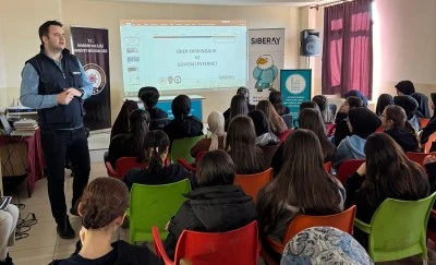 Mardin'de &ouml;ğrenciler Siberay Projesi kapsamında bilgilendirildi