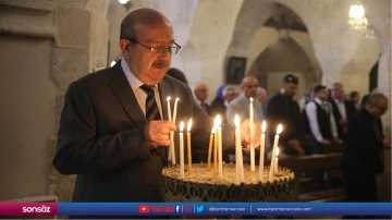Mardin'de Paskalya Bayramı tarihi kilisede d&uuml;zenlenen ayinle kutlandı