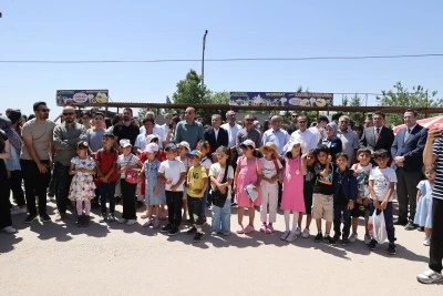 Mardin'in tarihi yapılarını resmeden &ouml;ğrencilerin eserleri Dara Antik Kenti'nde sergilendi
