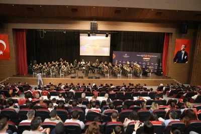 Mardin K&uuml;lt&uuml;r Yolu Festivali kapsamında MSB Armoni Mızıkası Komutanlığı konser verdi