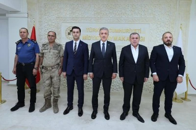 Mardin Valisi Akkoyun, Midyat Kaymakamlığını ziyaret etti