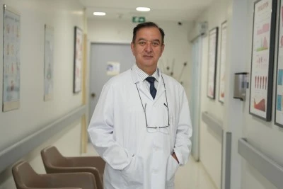 Medipol Koşuyolu Hastanesi G&ouml;ğ&uuml;s Hastalıkları Uzmanı Prof. Dr. Erdoğan Kunter