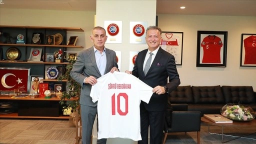 Mercedes-Benz, T&uuml;rk Futboluna Destek Vermeye Devam Ediyor!