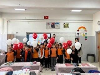 Merhamet Yolu, &ouml;ğrencilere diş bakımı yaptı