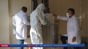Meslek lisesi &ouml;ğrencileri boya &uuml;retiyor