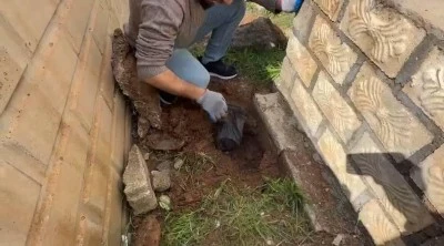 Mezarlıkta g&ouml;m&uuml;l&uuml; 2 kilo 378 gram eroin ele ge&ccedil;irildi