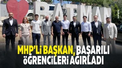 MHP&rsquo;li Başkan, başarılı &ouml;ğrencileri ağırladı
