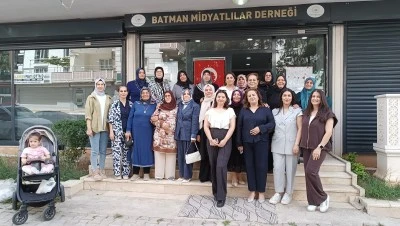 Mid-Der kadın kolları &uuml;yeleri anneler g&uuml;n&uuml; etkinliği d&uuml;zenledi