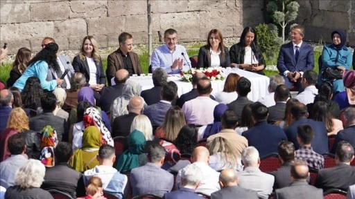 Milli Eğitim Bakanı Tekin, Kayseri'de &ouml;ğretmenlerle buluştu