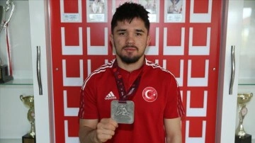 Milli G&uuml;reş&ccedil;i Muhammet Karavuş'un Hedefi Paris 2024 Olimpiyatları