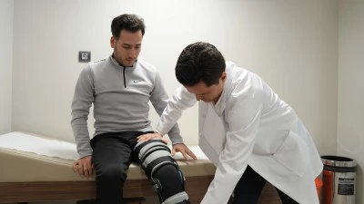 Milli tekvandocu Selahattin Akbaş Medipol'de ameliyat oldu