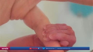 Minik bedenler şefkatli ellerde hayata tutunuyor