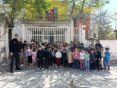 Minik itfaiyeciler g&ouml;rev başında
