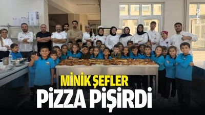 Minik şefler pizza pişirdi