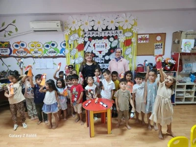 Minikler mezun oldu