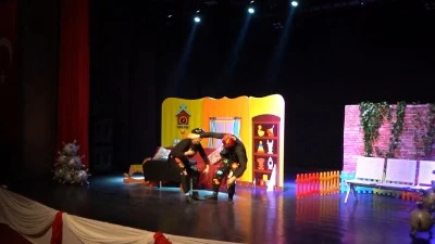 Minikler sabun perisiyle hijyeni &ouml;ğreniyor