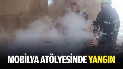 Mobilya at&ouml;lyesinde yangın