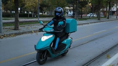 Motokuryelerin yarın trafiğe &ccedil;ıkışı yasaklandı