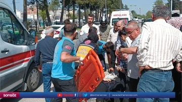 Motosikletin &ccedil;arptığı 2 kişi yaralandı