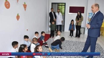 M&uuml;d&uuml;r Kurtaran okulları gezdi