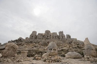 Nemrut Dağı'nı bayramda 6 bin kişi ziyaret etti