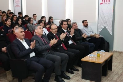 Nevruz konulu konferans d&uuml;zenlendi