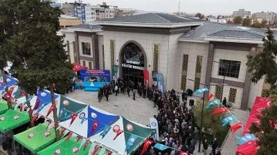 Nizip'te Şahinbey K&uuml;lt&uuml;r Merkezi'nin a&ccedil;ılışı yapıldı